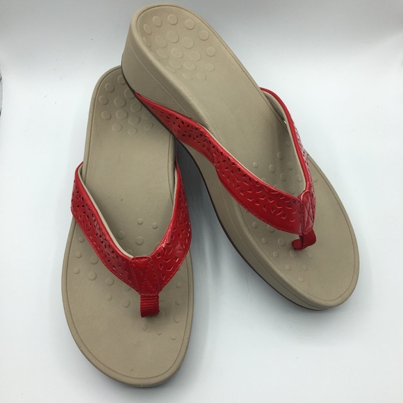 vionic zuma wedge sandal